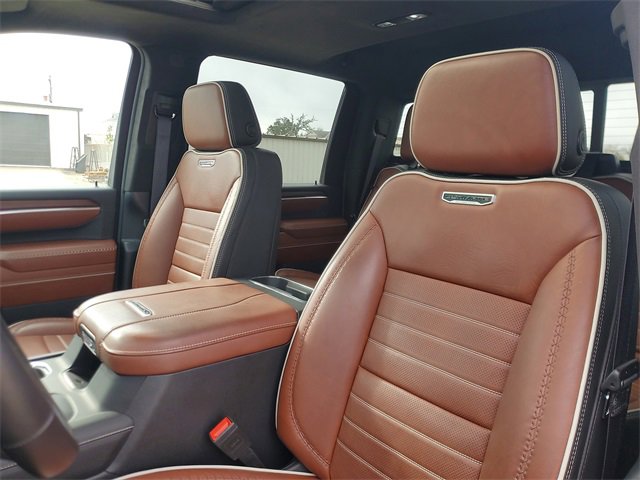 Used 2024 GMC Sierra 2500 Denali Ultimate w/ Max Trailering Package image 14