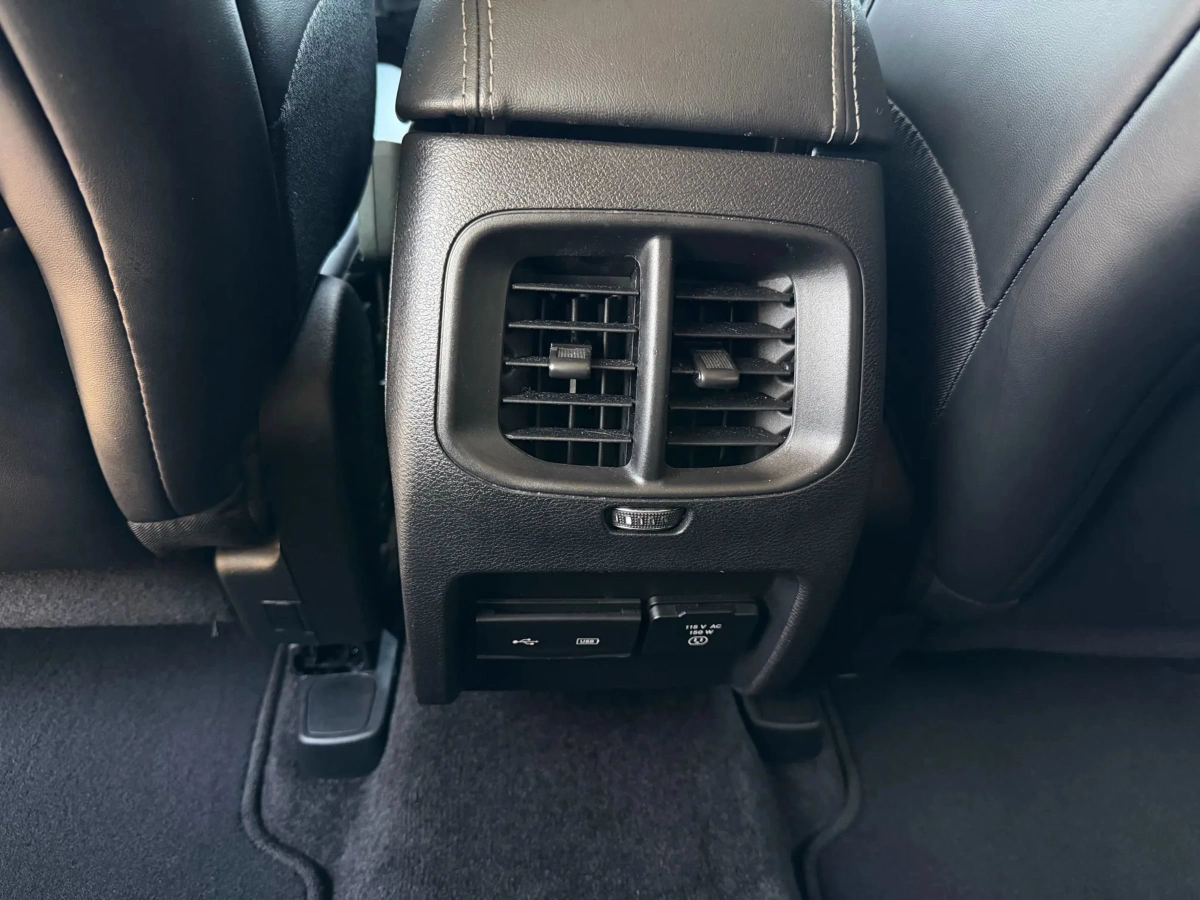 Used 2019 Jeep Cherokee Limited AWD/4WD image 19