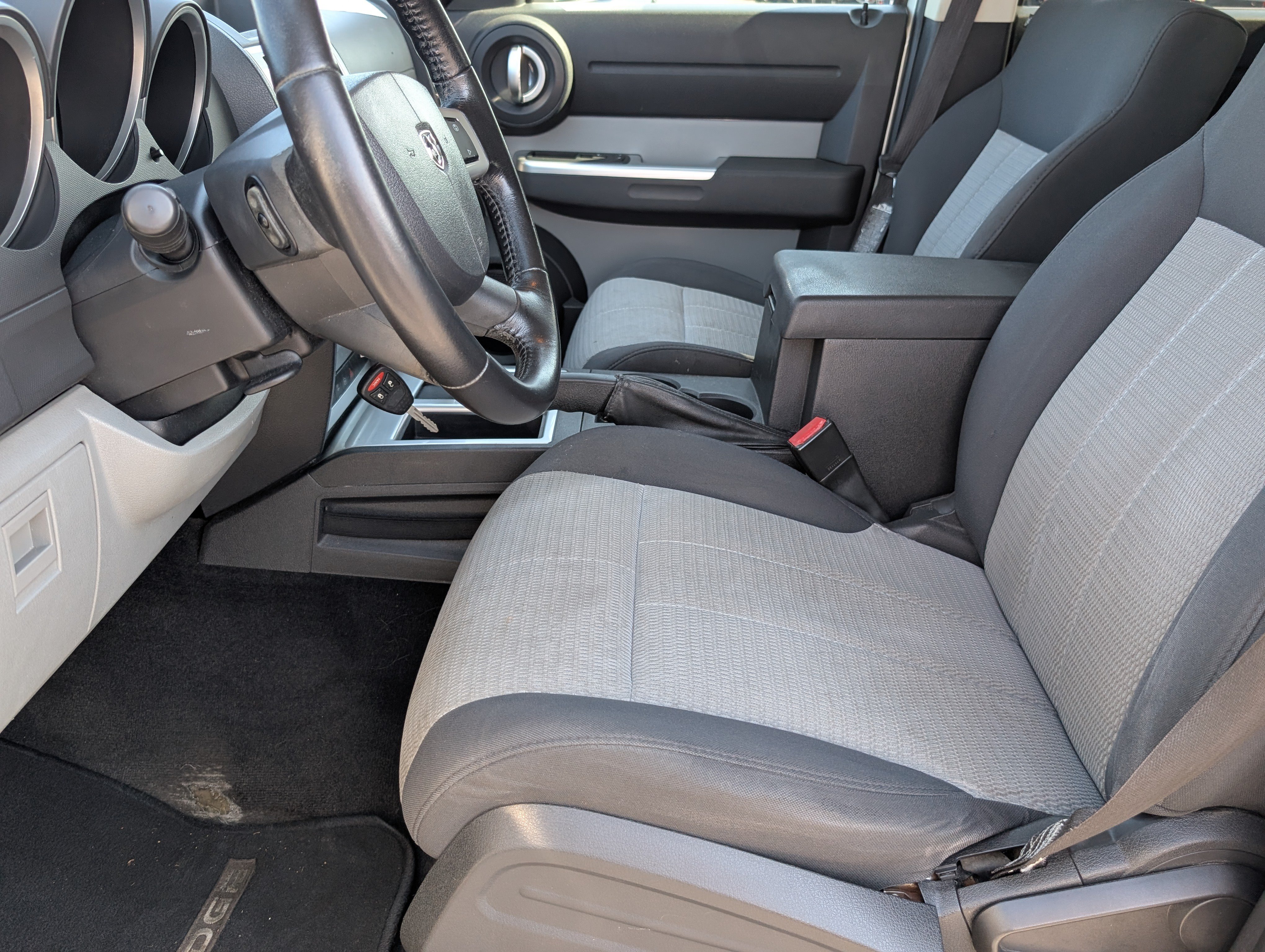 Used 2008 Dodge Nitro SLT RWD image 12