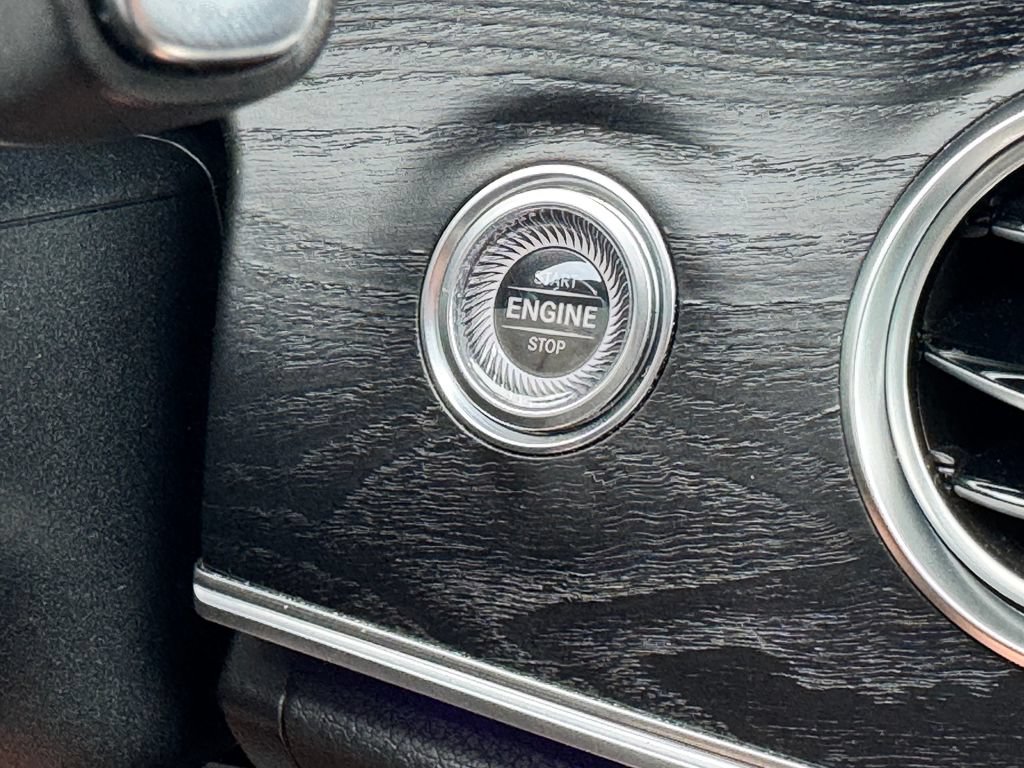 Used 2020 Mercedes-Benz E 450 4MATIC Sedan image 29
