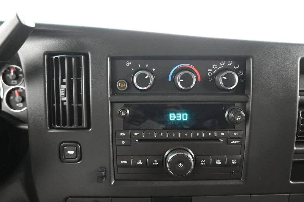 Used 2014 Chevrolet Express 3500 LS RWD image 16