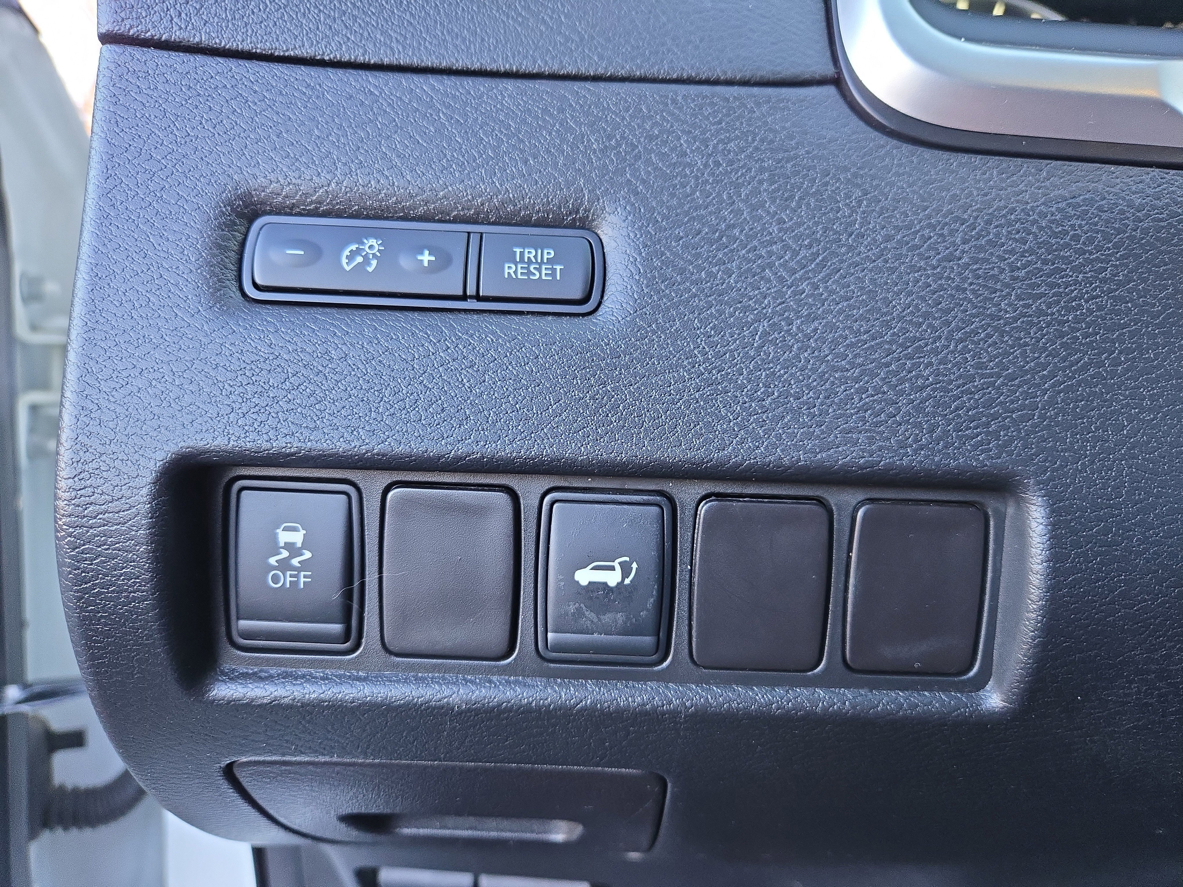 Used 2015 Nissan Murano SL w/ SL Technology Package image 16