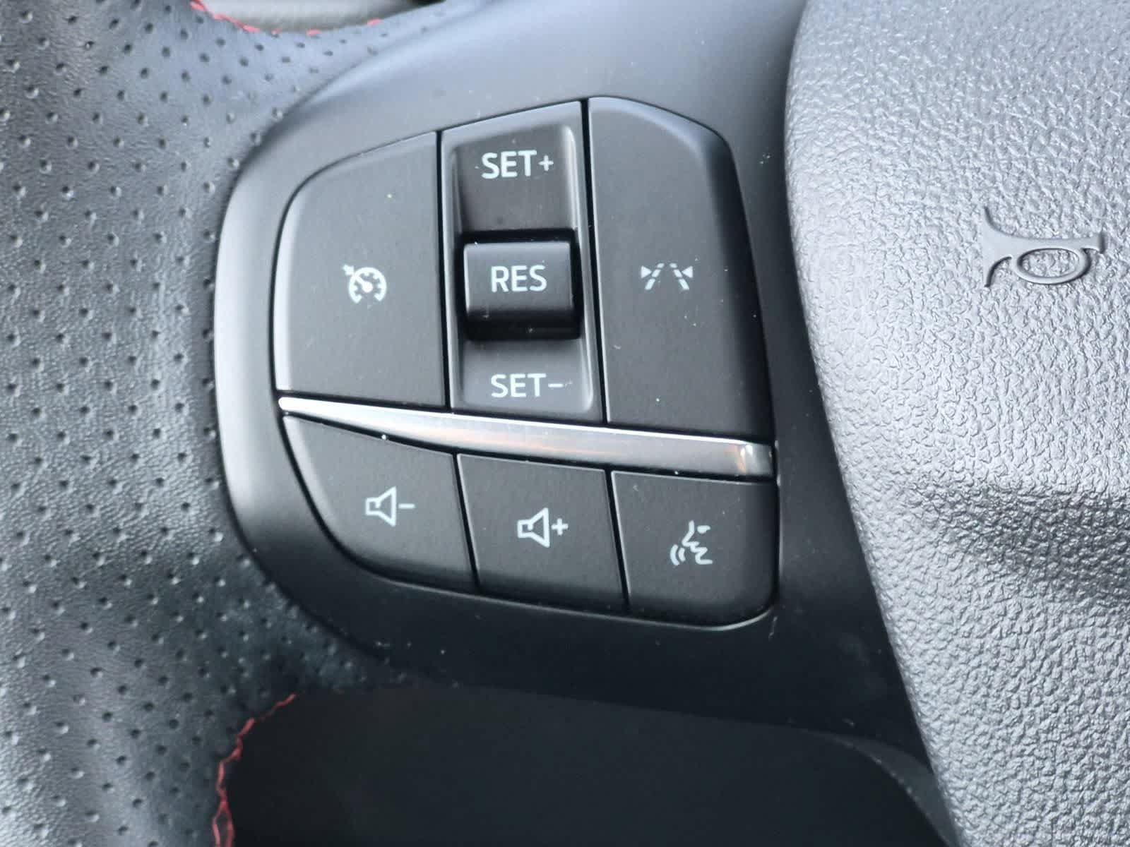 Used 2024 Ford Escape ST-Line AWD/4WD image 23