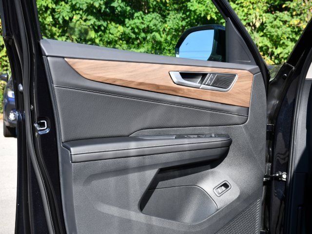 New 2026 Volkswagen Atlas SE image 10