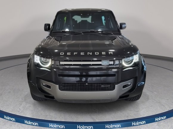 Used 2023 Land Rover Defender 90 X-Dynamic SE image 3