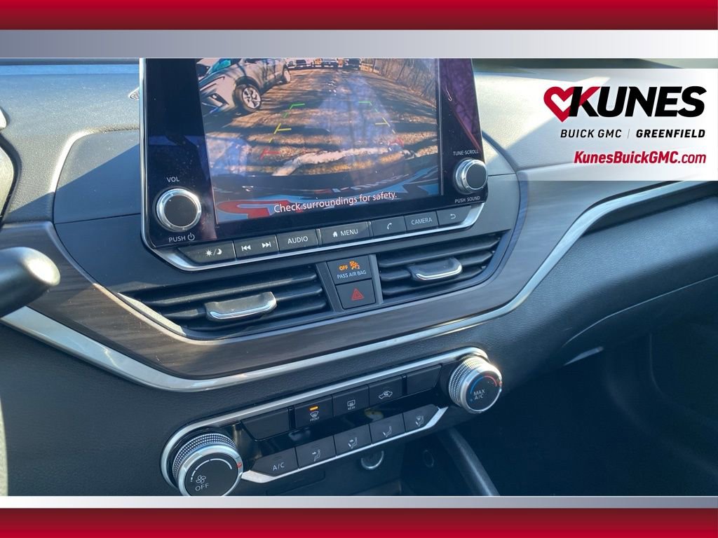 Used 2024 Nissan Altima 2.5 SV image 26