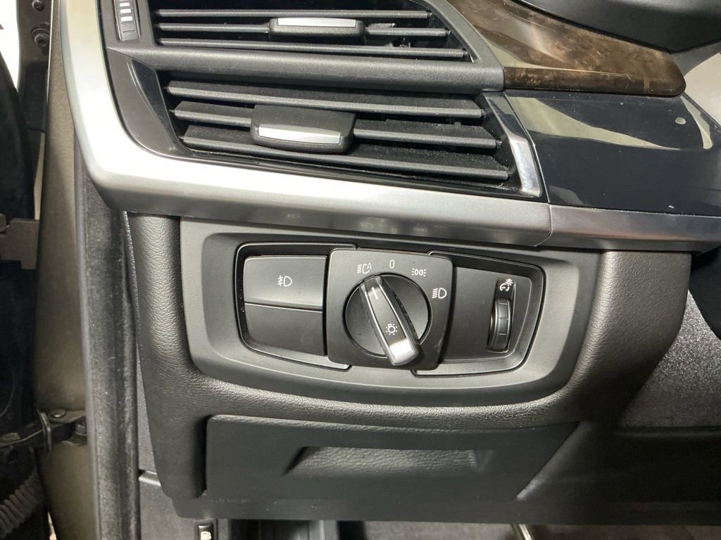 Used 2017 BMW X5 xDrive40e image 18