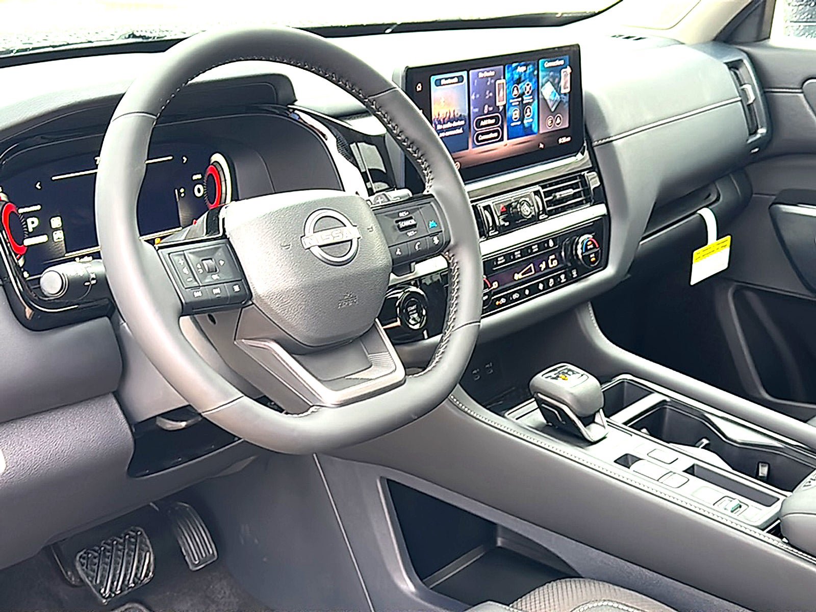 New 2026 Nissan Pathfinder SL w/ SL Premium Package FWD image 9