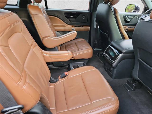 Used 2020 Lincoln Aviator Reserve w/ Elements Package Plus image 14