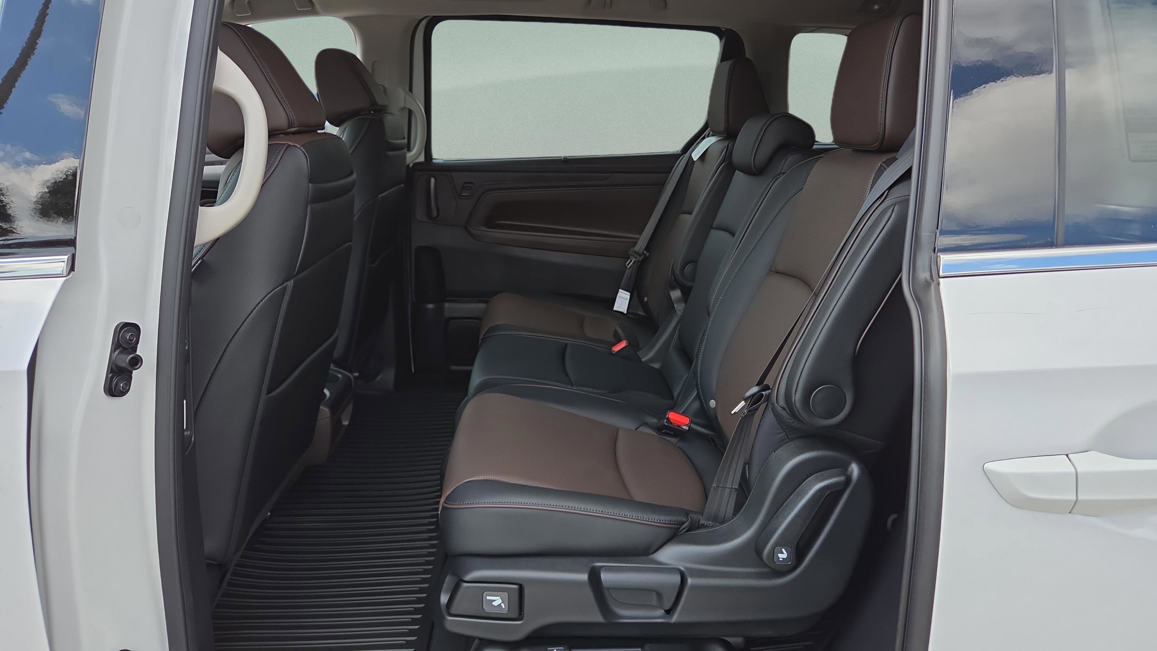 New 2026 Honda Odyssey Elite image 12