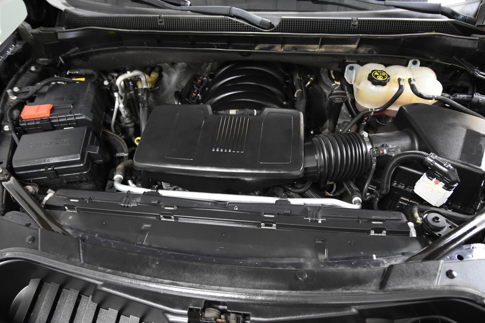 Used 2024 Chevrolet Tahoe LT RWD image 39