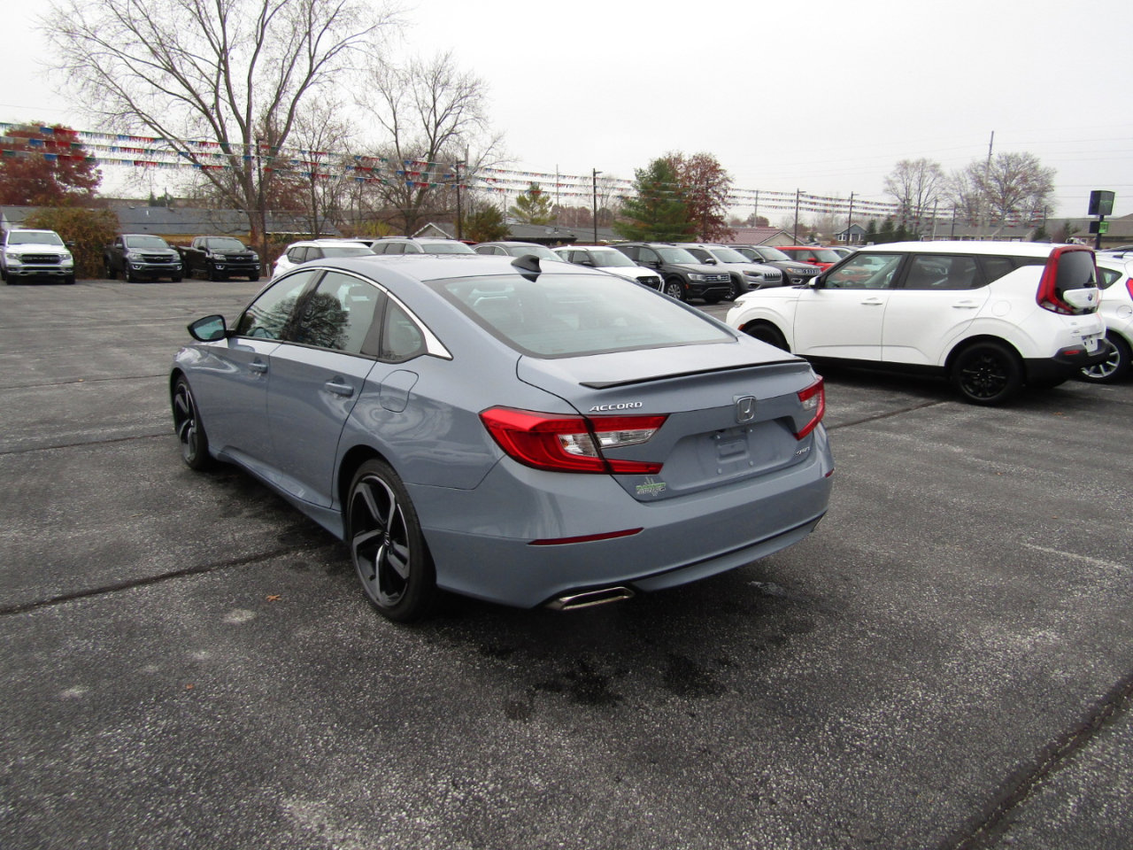 Used 2021 Honda Accord Sport image 5
