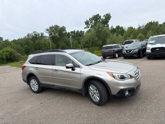 Used 2015 Subaru Outback 2.5i Premium AWD/4WD image 5