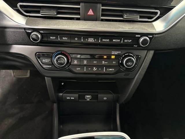 Used 2022 Kia Niro EX w/ Cold Weather Package image 23
