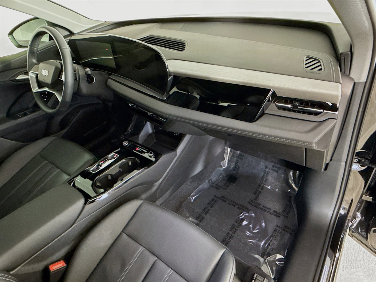 Certified 2025 Audi Q6 e-tron Premium w/ Convenience Package image 29