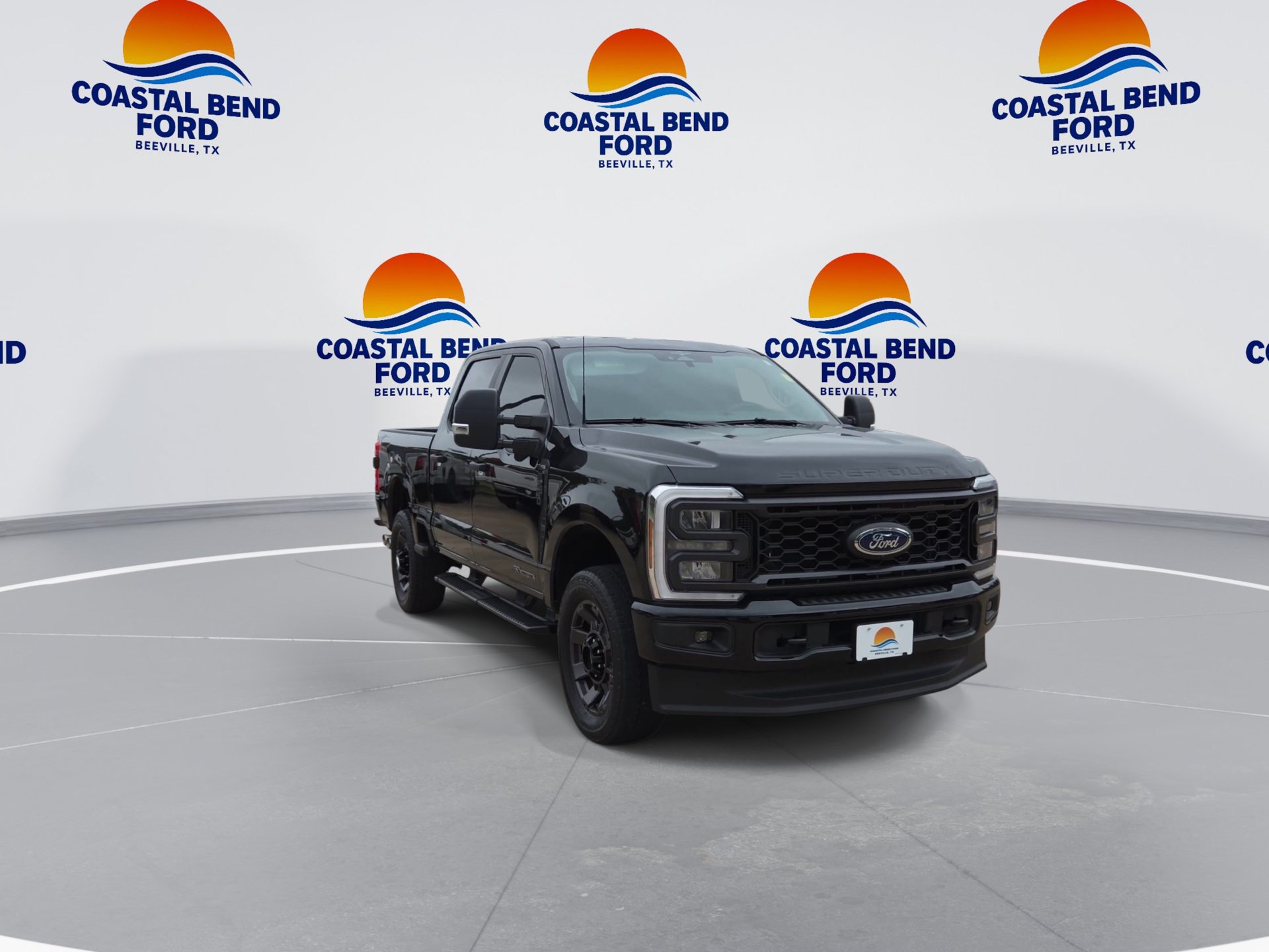 Used 2025 Ford F250 XL w/ STX Appearance Package AWD/4WD image 2