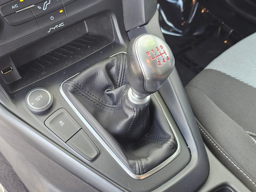 Used 2016 Ford Focus ST FWD image 30