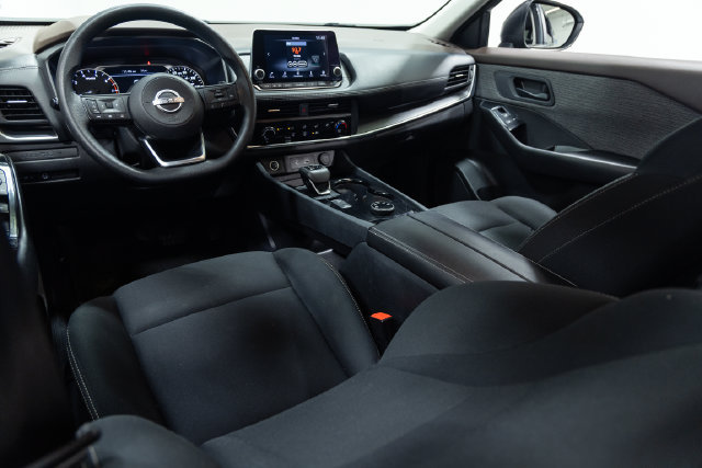 Used 2023 Nissan Rogue S AWD/4WD image 20