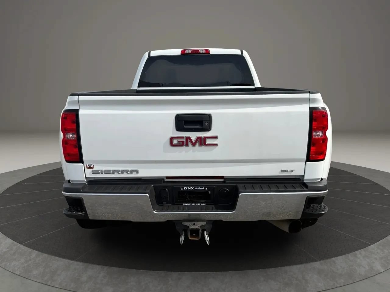 Used 2019 GMC Sierra 3500 SLE w/ SLE Preferred Package AWD/4WD image 4