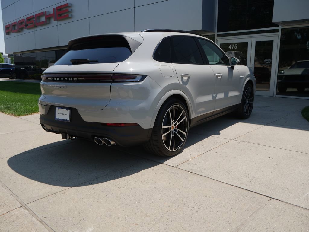 New 2026 Porsche Cayenne S AWD/4WD image 7