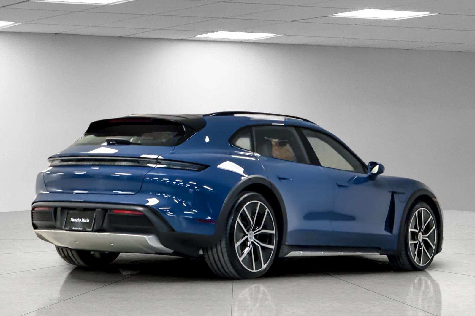 New 2025 Porsche Taycan 4S image 8