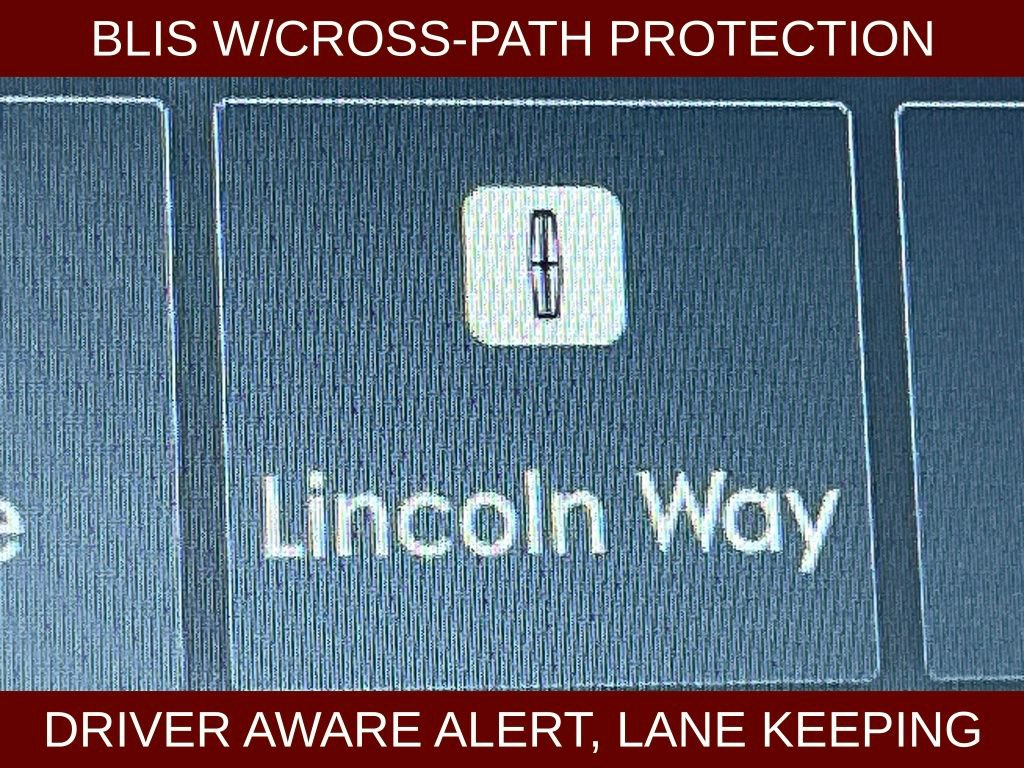 Certified 2022 Lincoln Corsair Reserve w/ Equipment Group 201A image 10