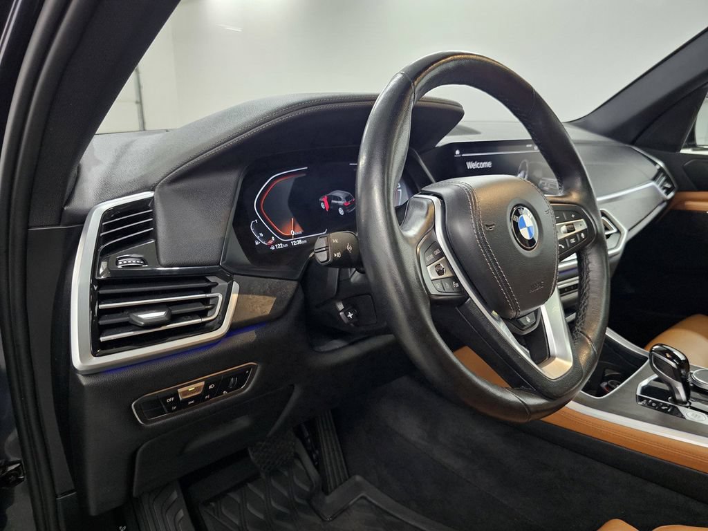 Used 2022 BMW X5 xDrive40i AWD/4WD image 10