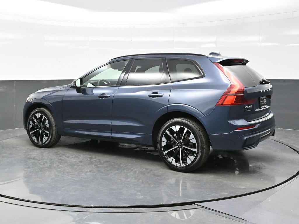 Used 2026 Volvo XC60 B5 Plus AWD/4WD image 4