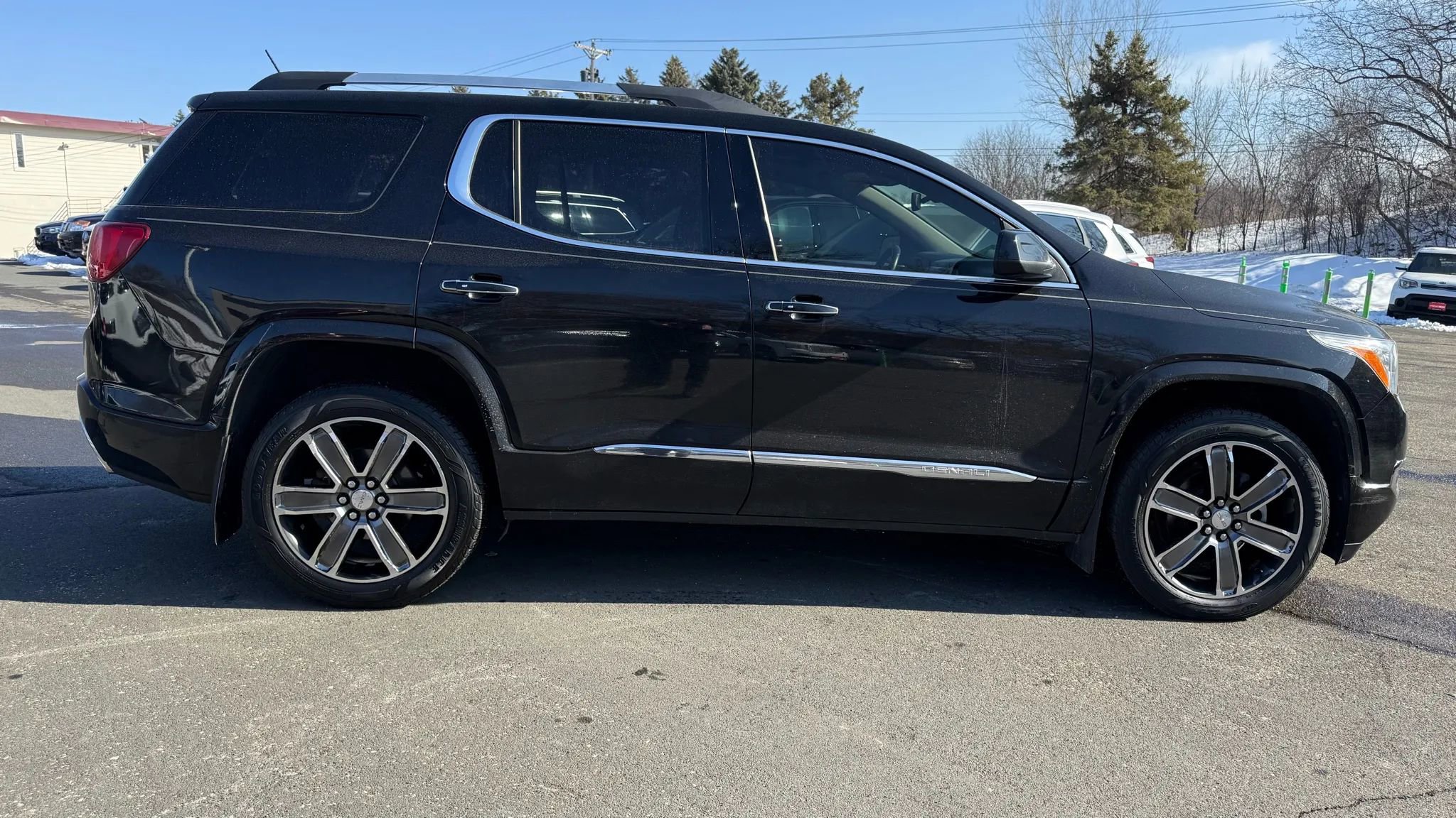 Used 2017 GMC Acadia Denali image 11