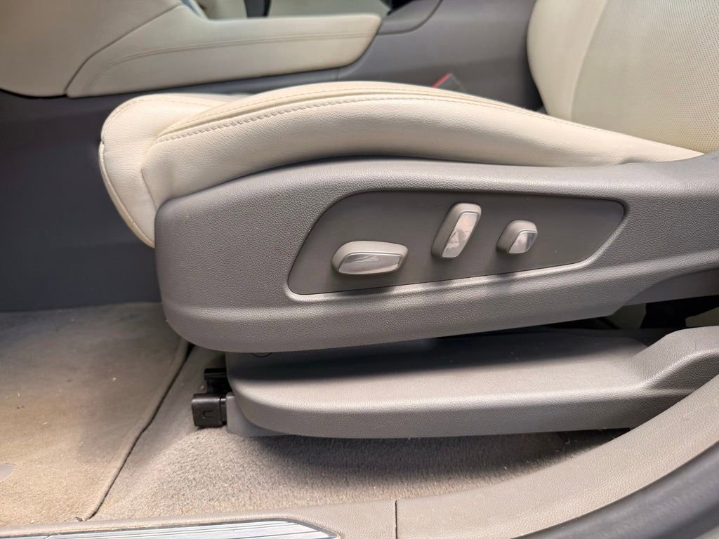 Used 2019 Cadillac XT5 Luxury FWD image 11