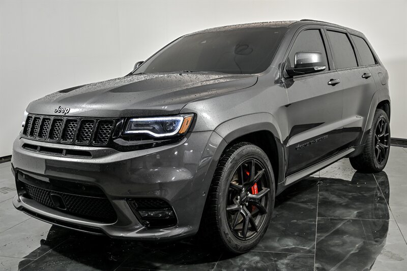 Used 2019 Jeep Grand Cherokee SRT w/ Trailer Tow Group IV AWD/4WD image 5