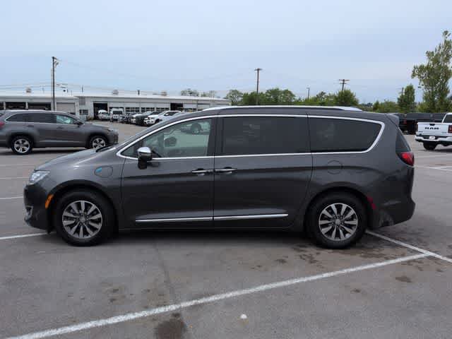 Used 2020 Chrysler Pacifica Limited w/ Advanced Safetytec Group FWD image 5