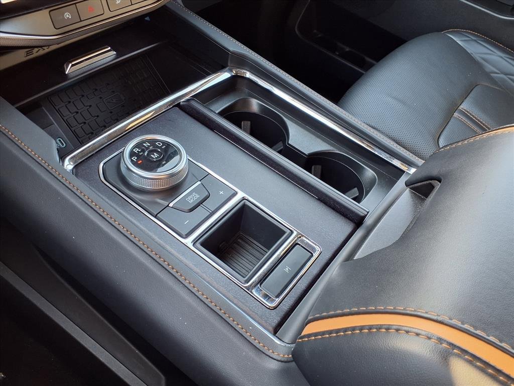 Used 2024 Ford Expedition Platinum image 22