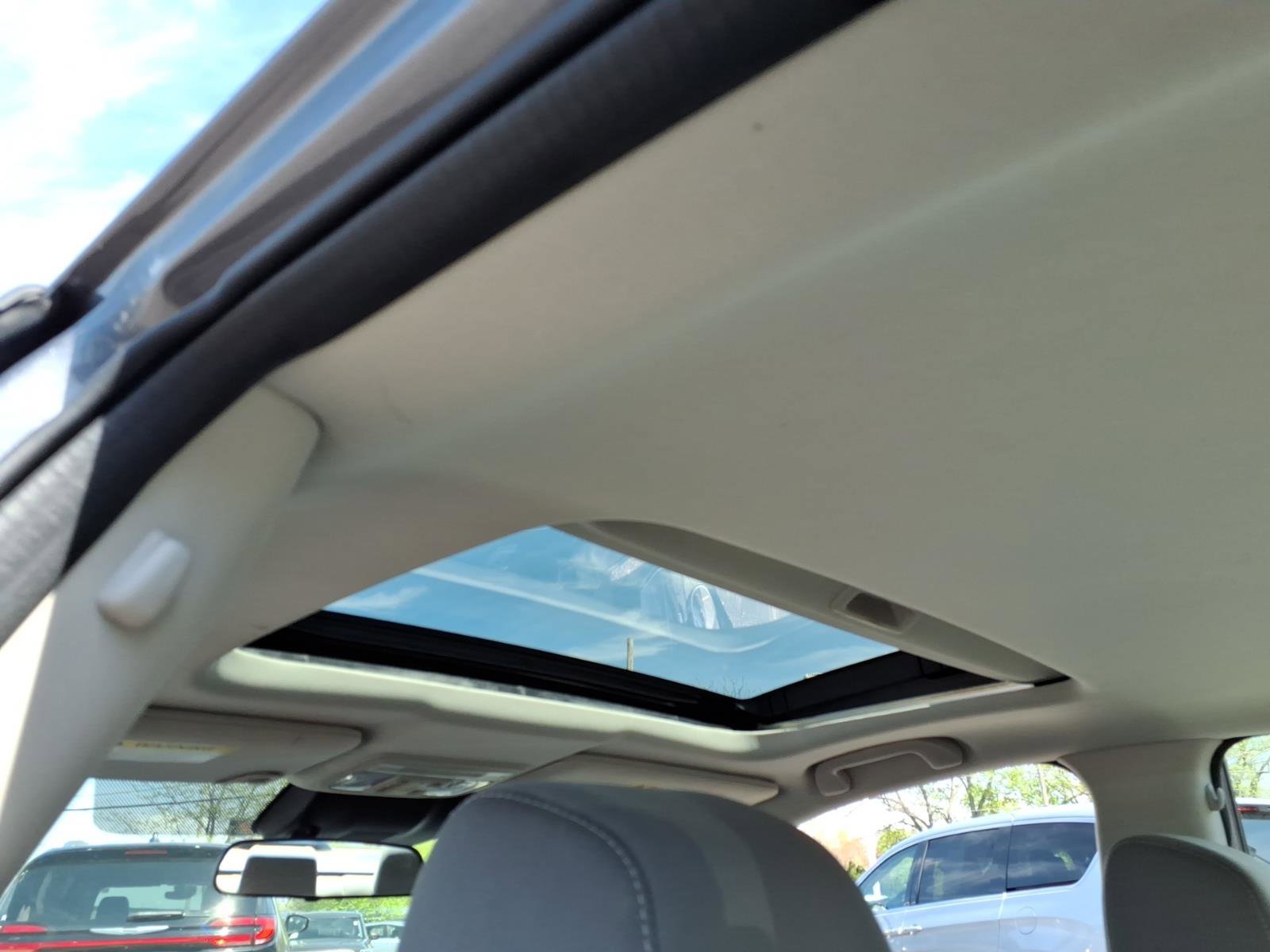 Used 2020 Honda Civic EX image 5