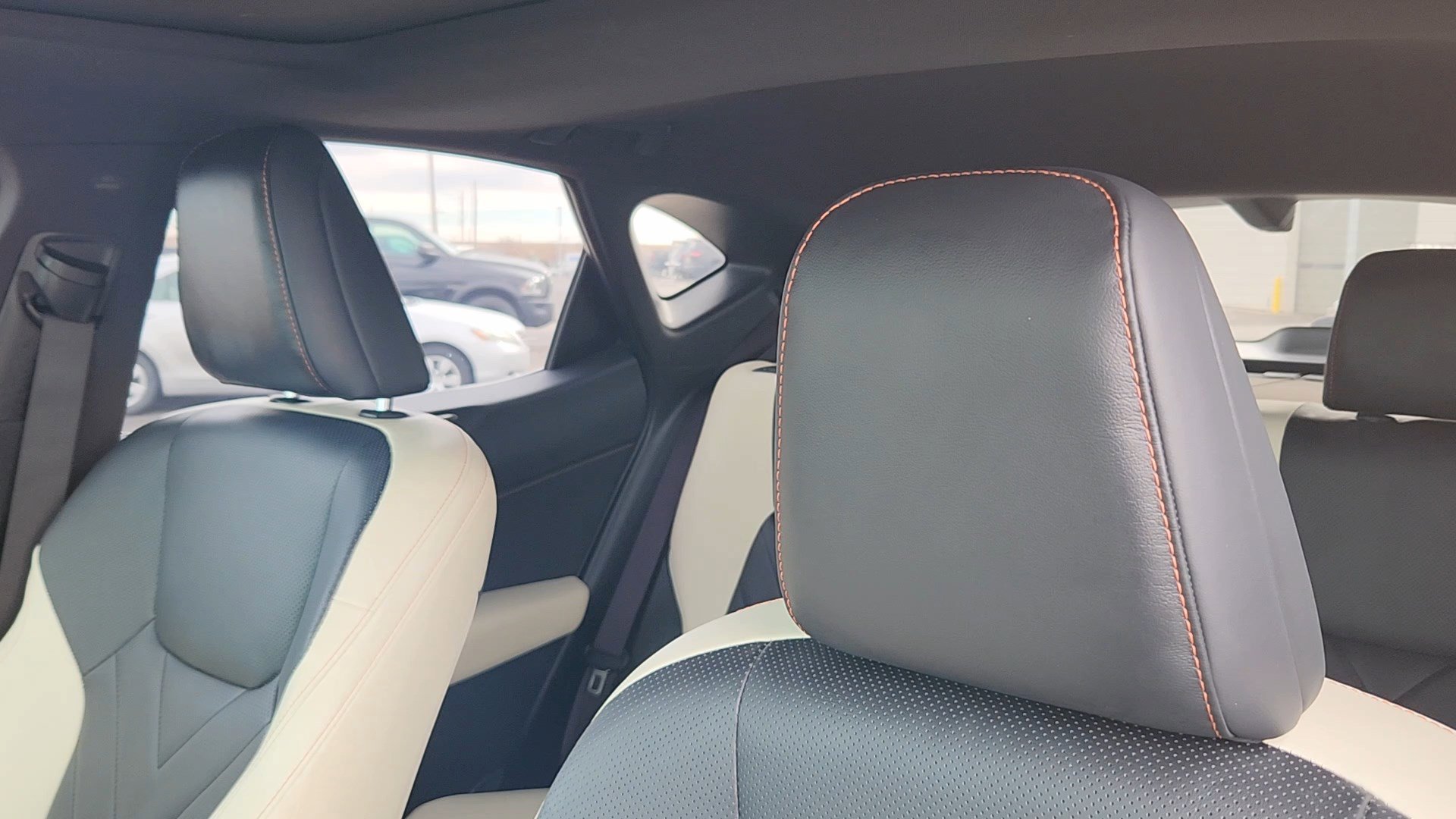 Used 2023 Lexus NX 450h+ AWD w/ Vision Package image 10