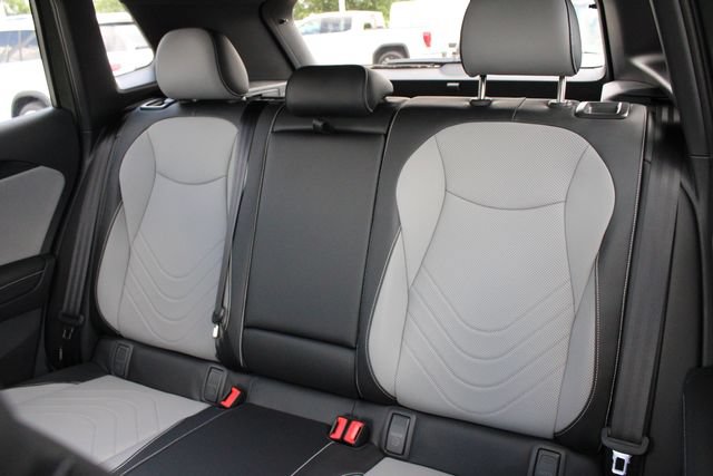 New 2026 Volkswagen Tiguan SE R-Line AWD/4WD image 5