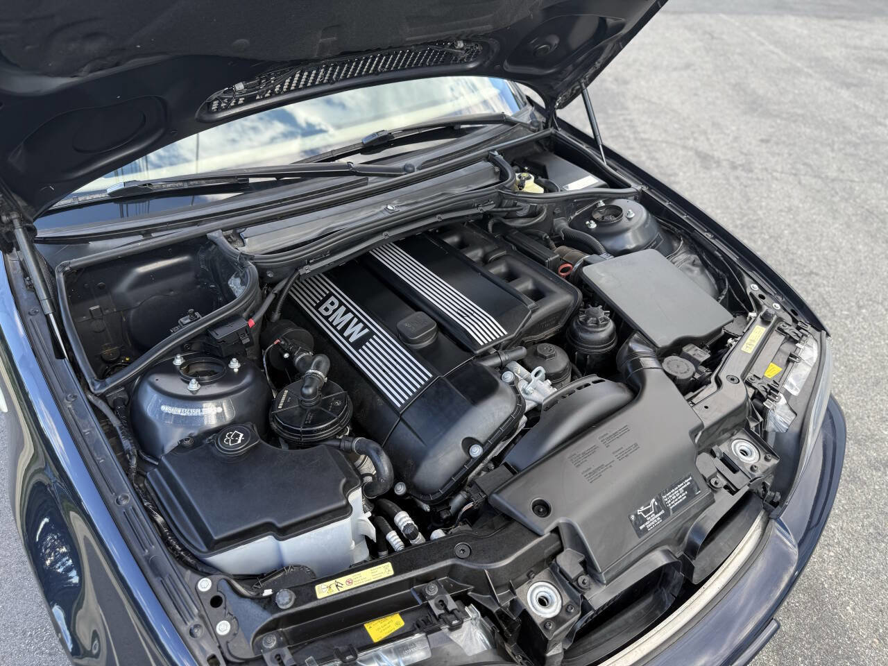 Used 2005 BMW 325Ci Convertible image 24