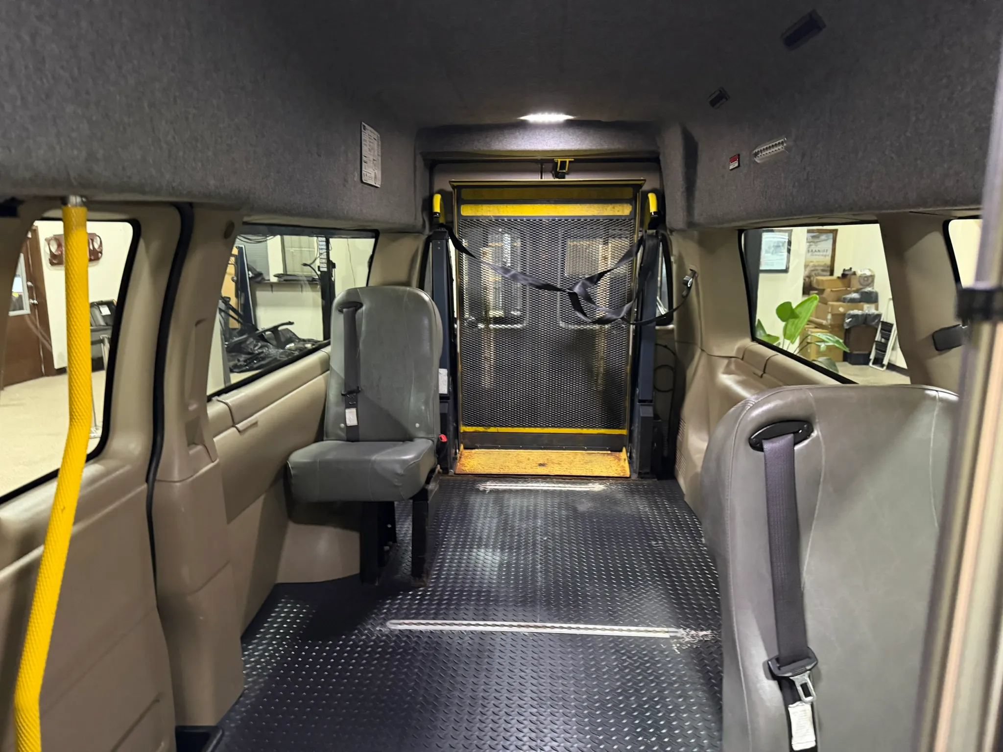 Used 2014 Chevrolet Express 3500 LT w/ LT Preferred Equipment Group RWD image 35