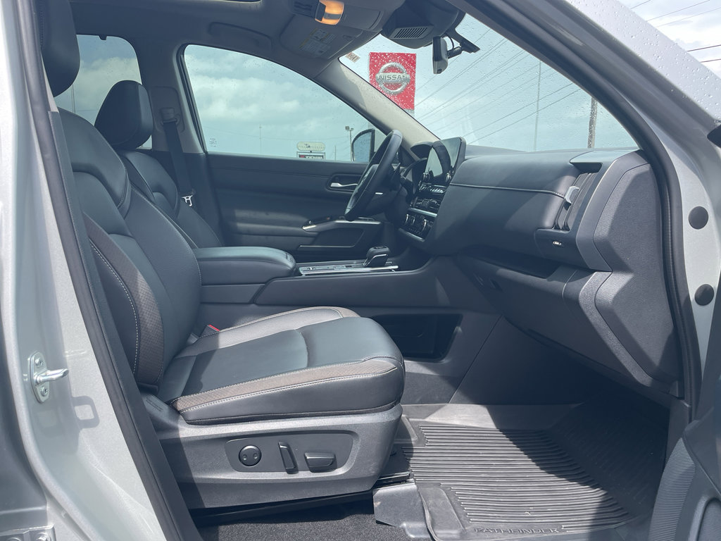 Certified 2024 Nissan Pathfinder SL w/ SL Premium Package image 25