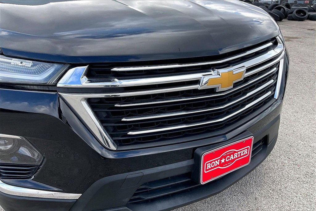 Used 2022 Chevrolet Traverse LT image 34