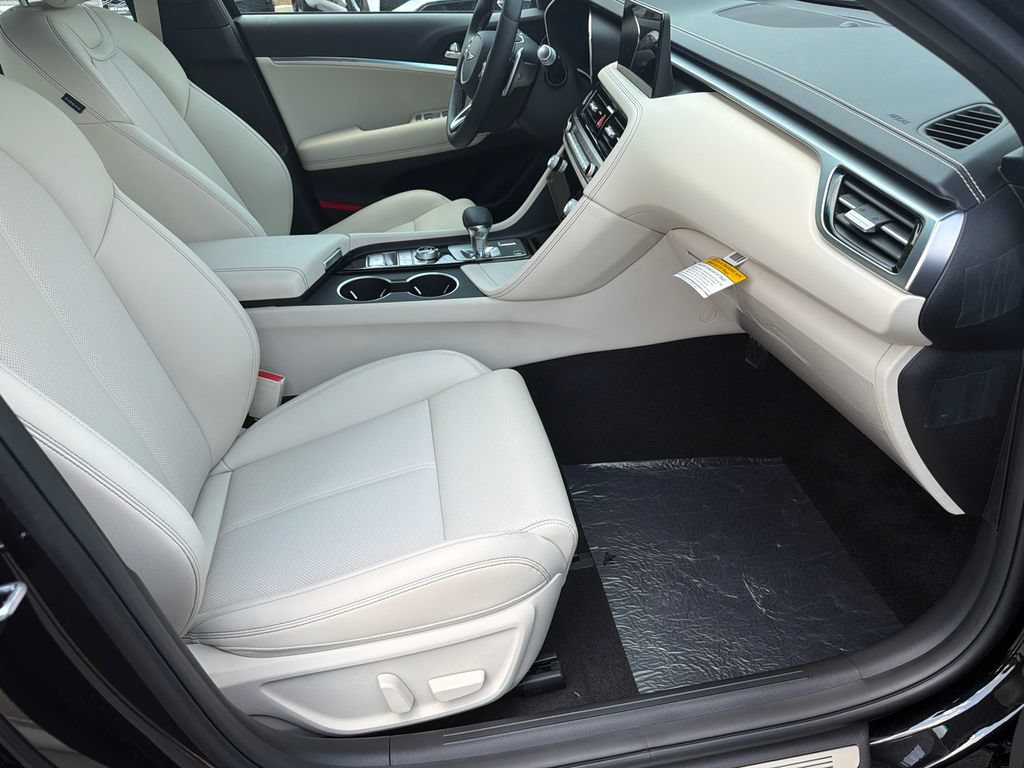 New 2026 Genesis G70 2.5T RWD image 15