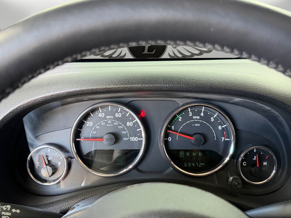 Used 2017 Jeep Wrangler Unlimited Sahara w/ Connectivity Group image 23