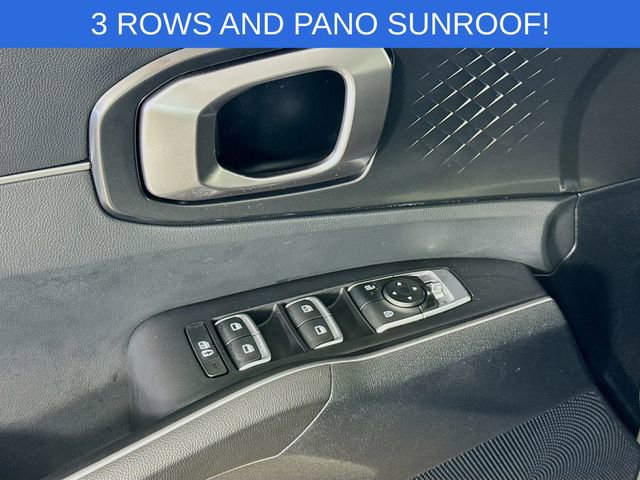 Used 2025 Kia Sorento S w/ Panoramic Sunroof Package image 18