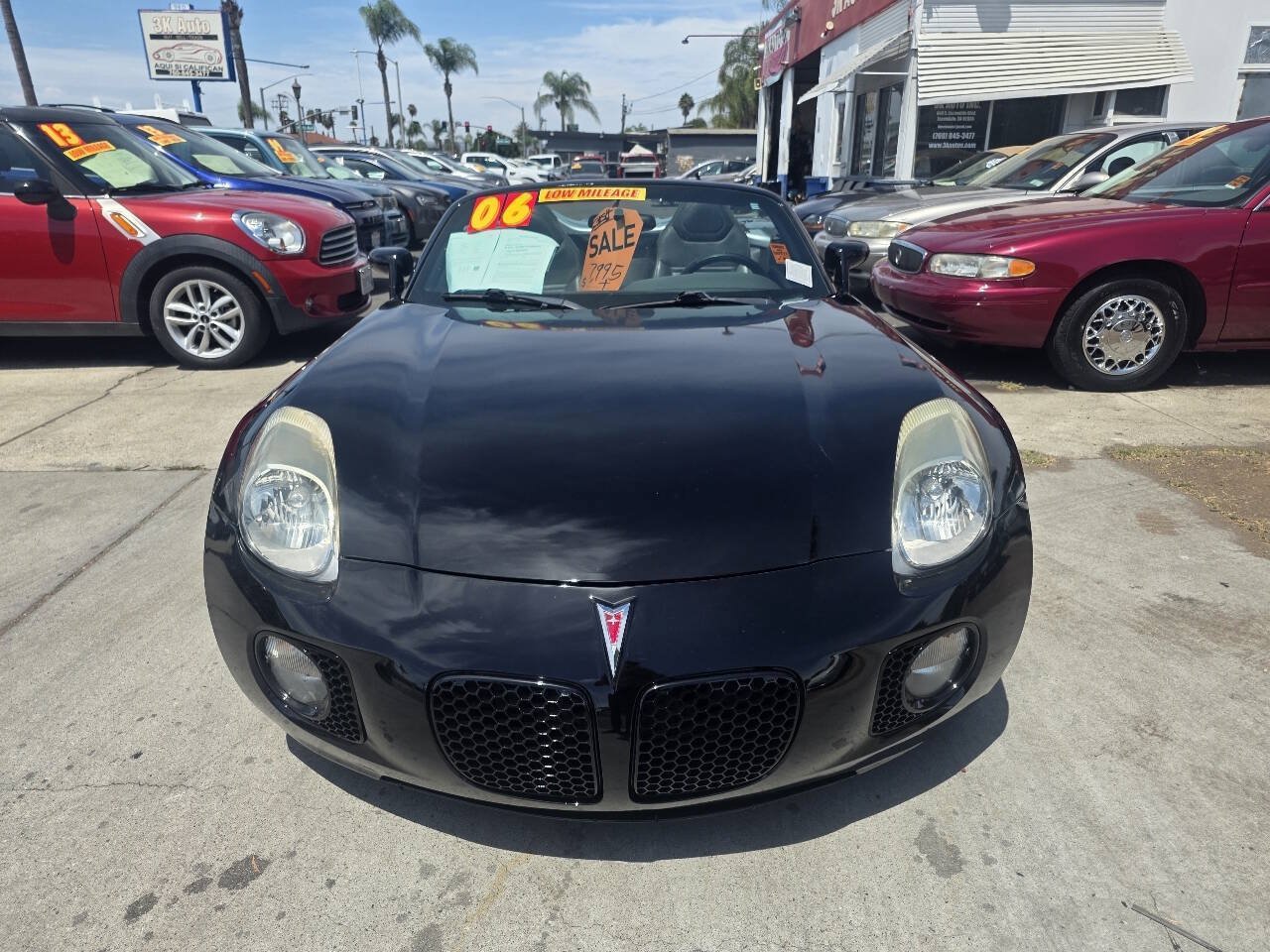 Used 2006 Pontiac Solstice Convertible w/ Premium Package RWD image 8