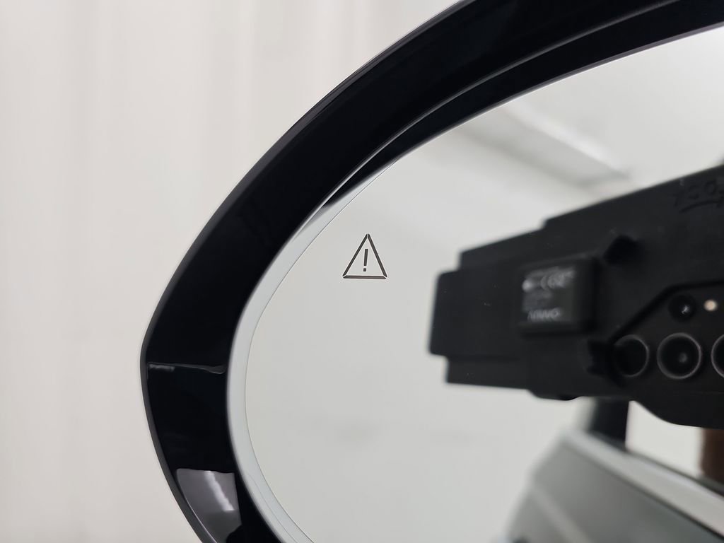 Used 2023 Genesis GV70 2.5T w/ Select Package image 61