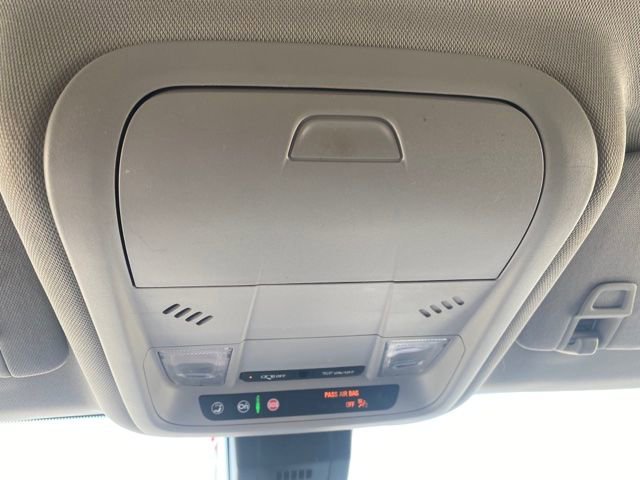 Used 2021 Chevrolet Equinox LT image 24