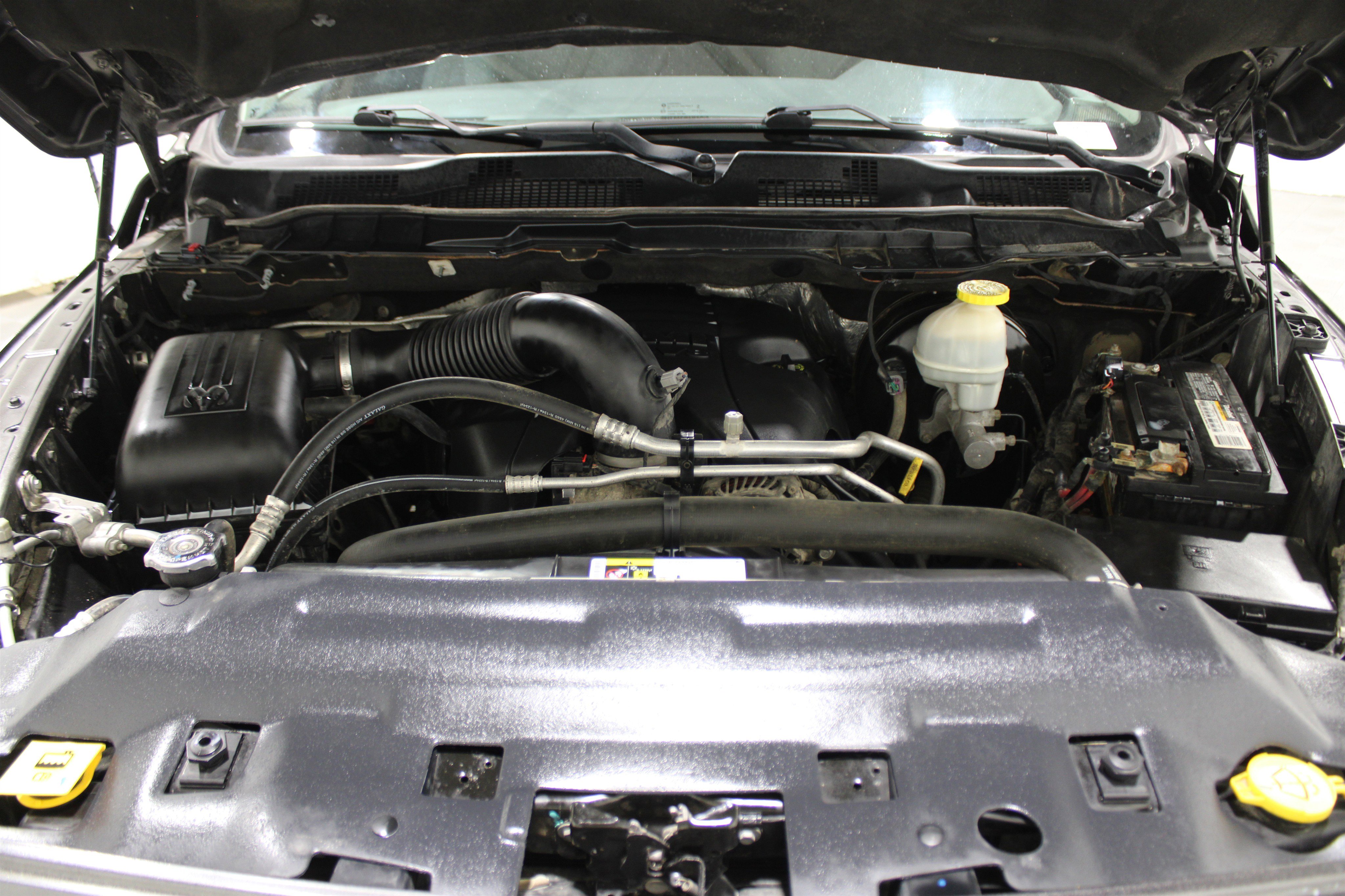 Used 2017 RAM 1500 Express w/ Express Value Package image 40