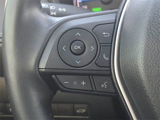 Certified 2022 Toyota Venza LE image 23