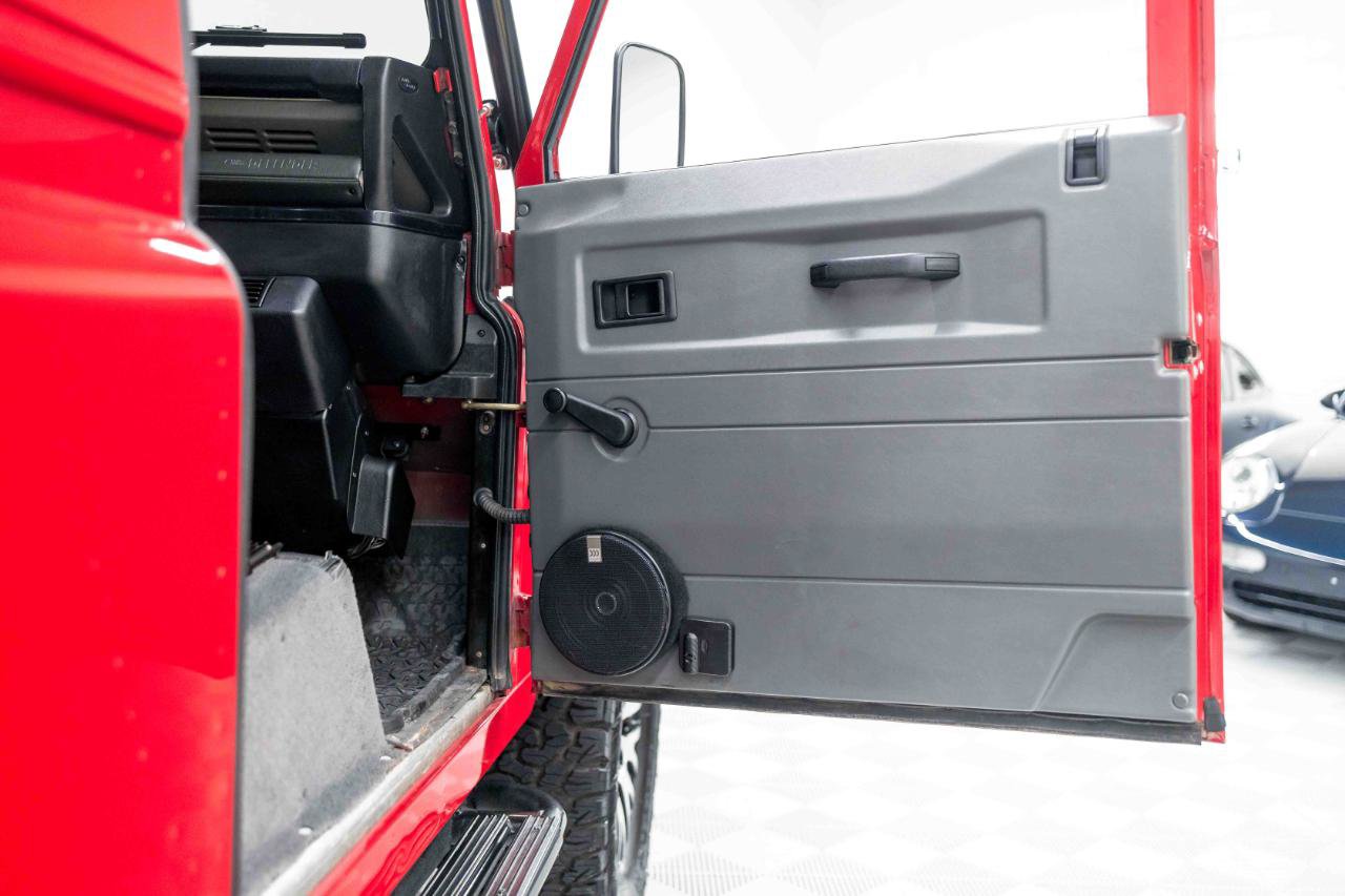 Used 1997 Land Rover Defender 90 AWD/4WD image 77