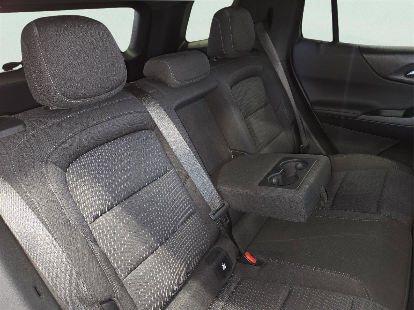 Used 2025 Chevrolet Equinox LT w/ Safety and Technology Package AWD/4WD image 29